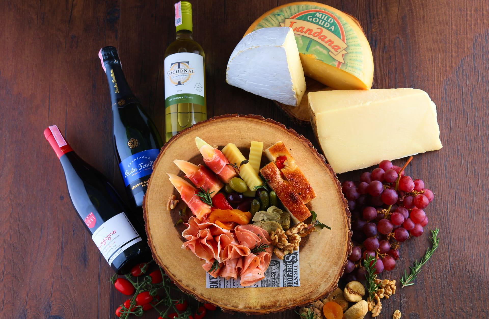 Enjoy the best combination of Parma Ham & Burrata Pizza at Ciao Pizza & Grill in Phuket